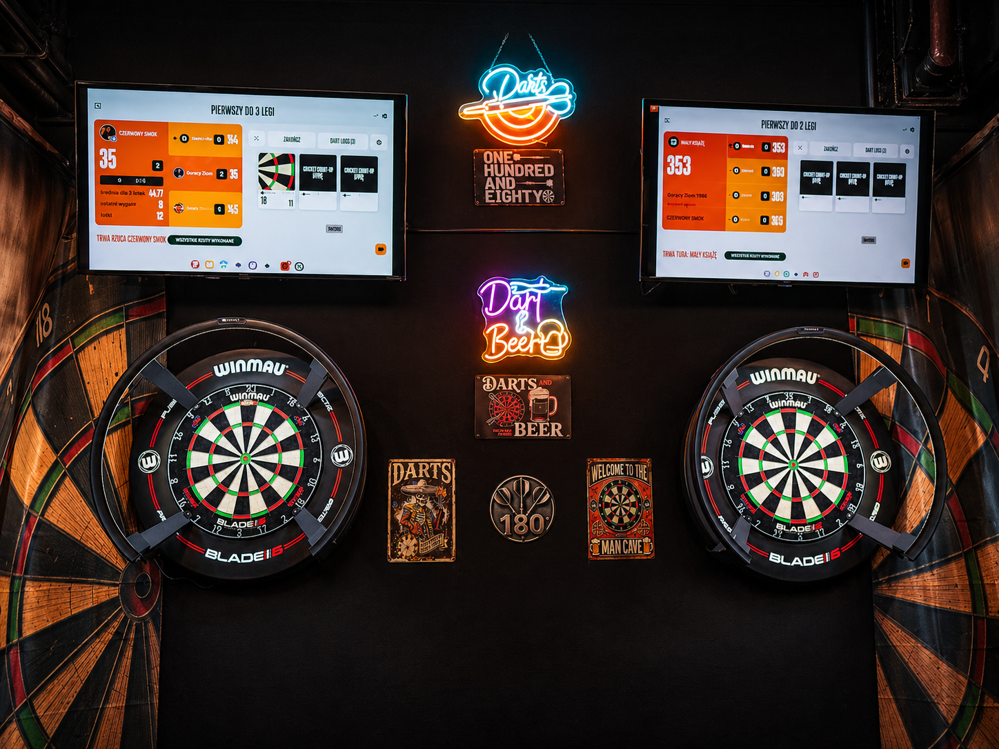 Strefa dart Bilard House — 2 tarcze Winmau Blade, monitory wyników i neon Dart & Beer
